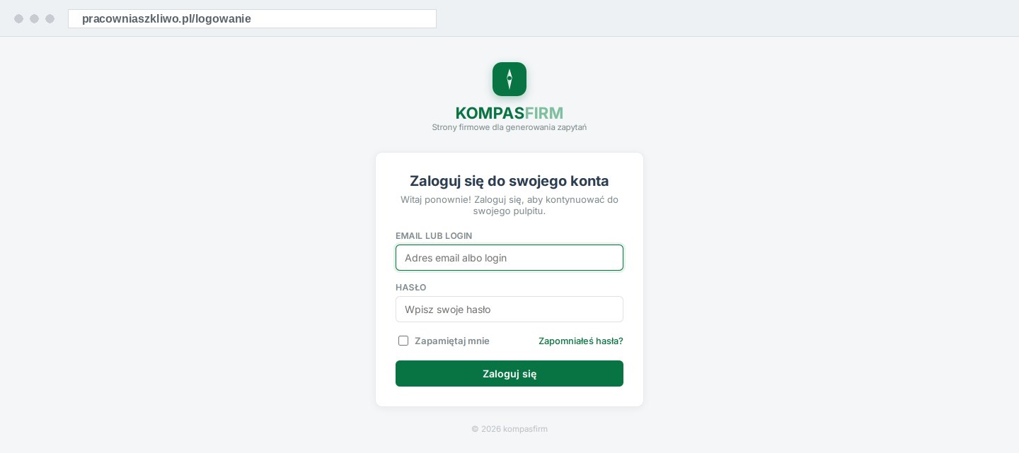 Formularz logowania do panelu otwarty pod adresem pracowniaszkliwo.pl/logowanie, z polem „Email lub login"